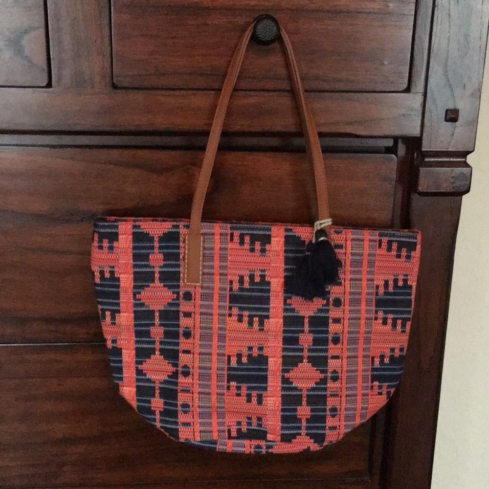 Tassel tote NWOT